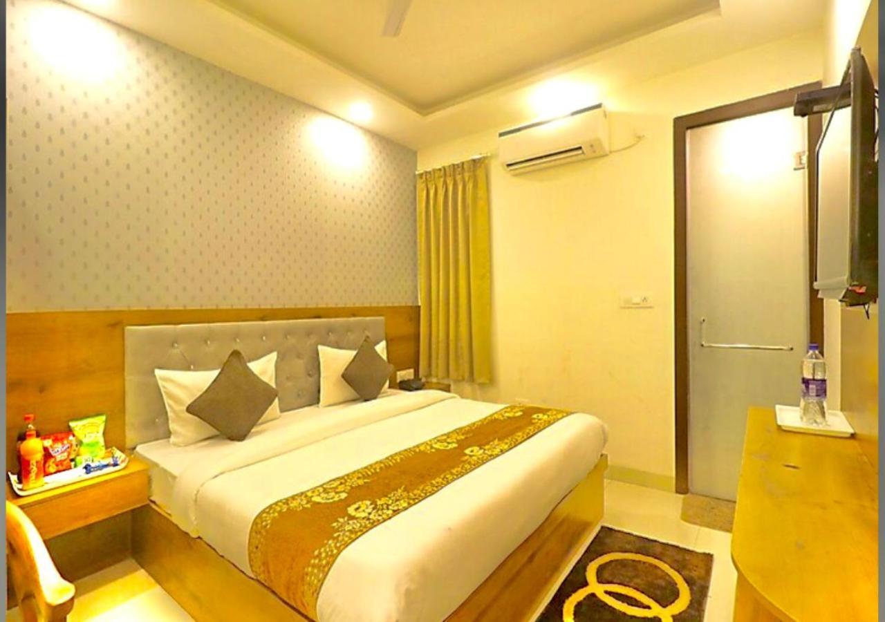 Hotel Qubic Near Igi Delhi Airport New Delhi Buitenkant foto