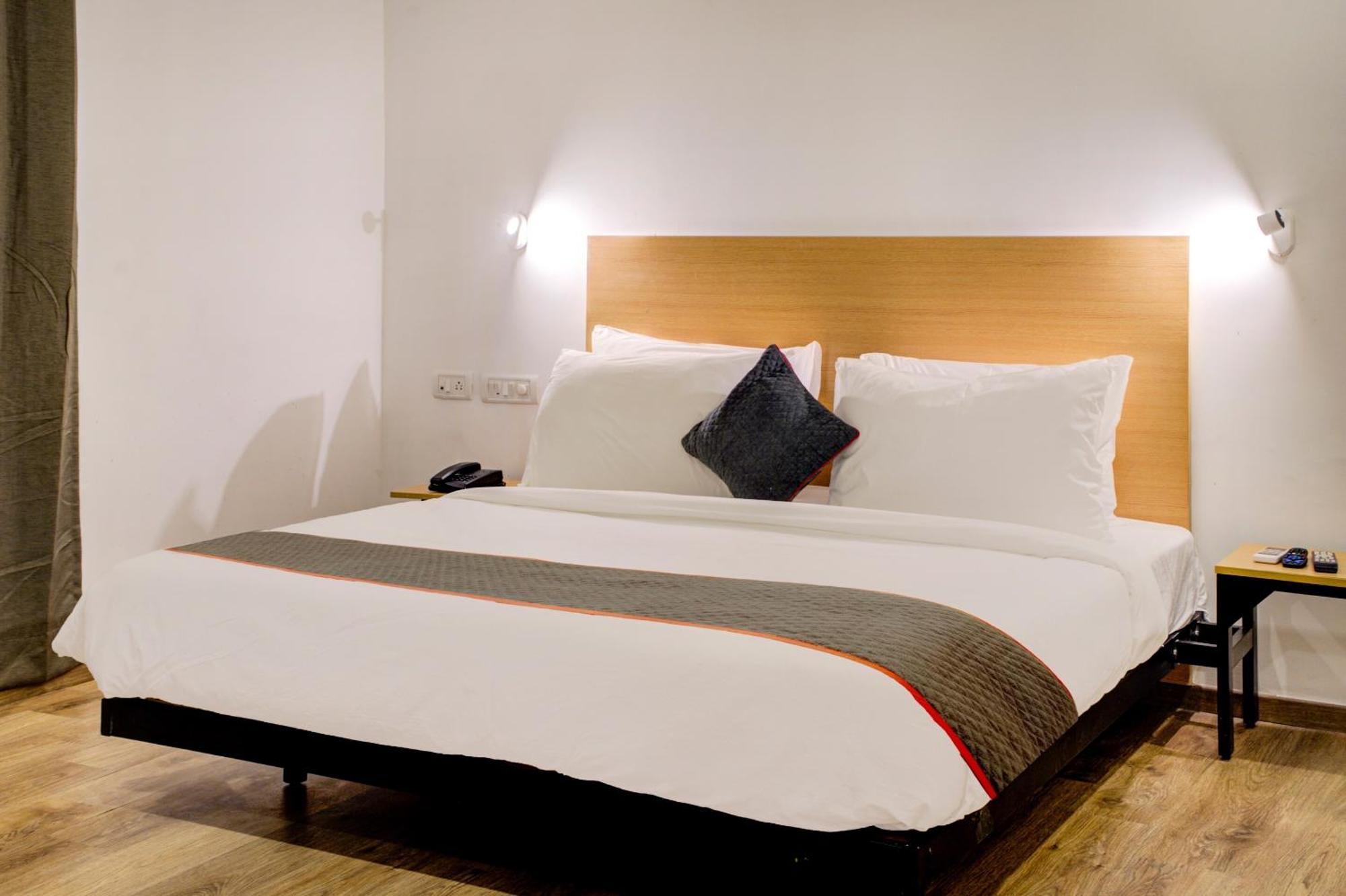 Hotel Qubic Near Igi Delhi Airport New Delhi Buitenkant foto