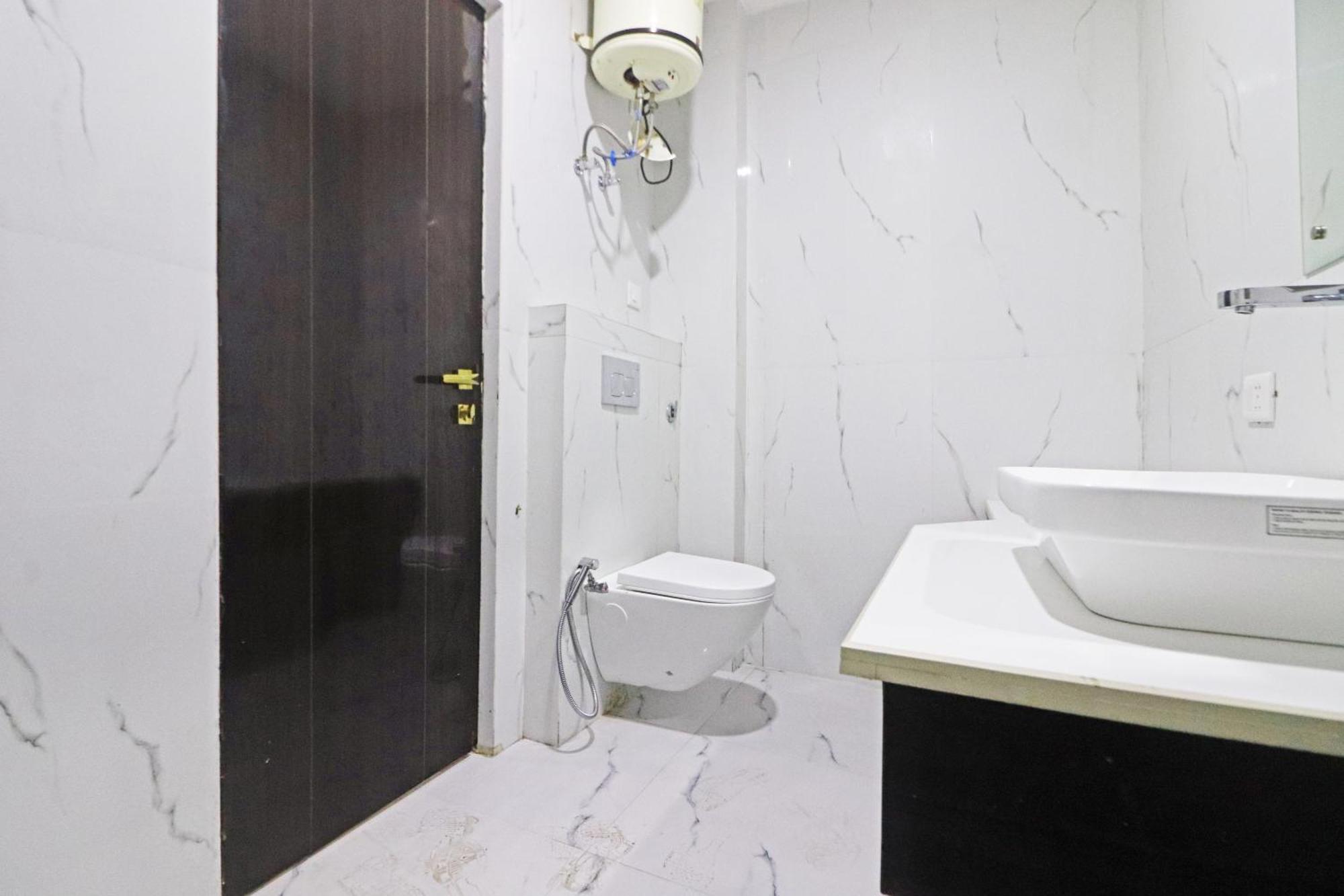 Hotel Qubic Near Igi Delhi Airport New Delhi Buitenkant foto