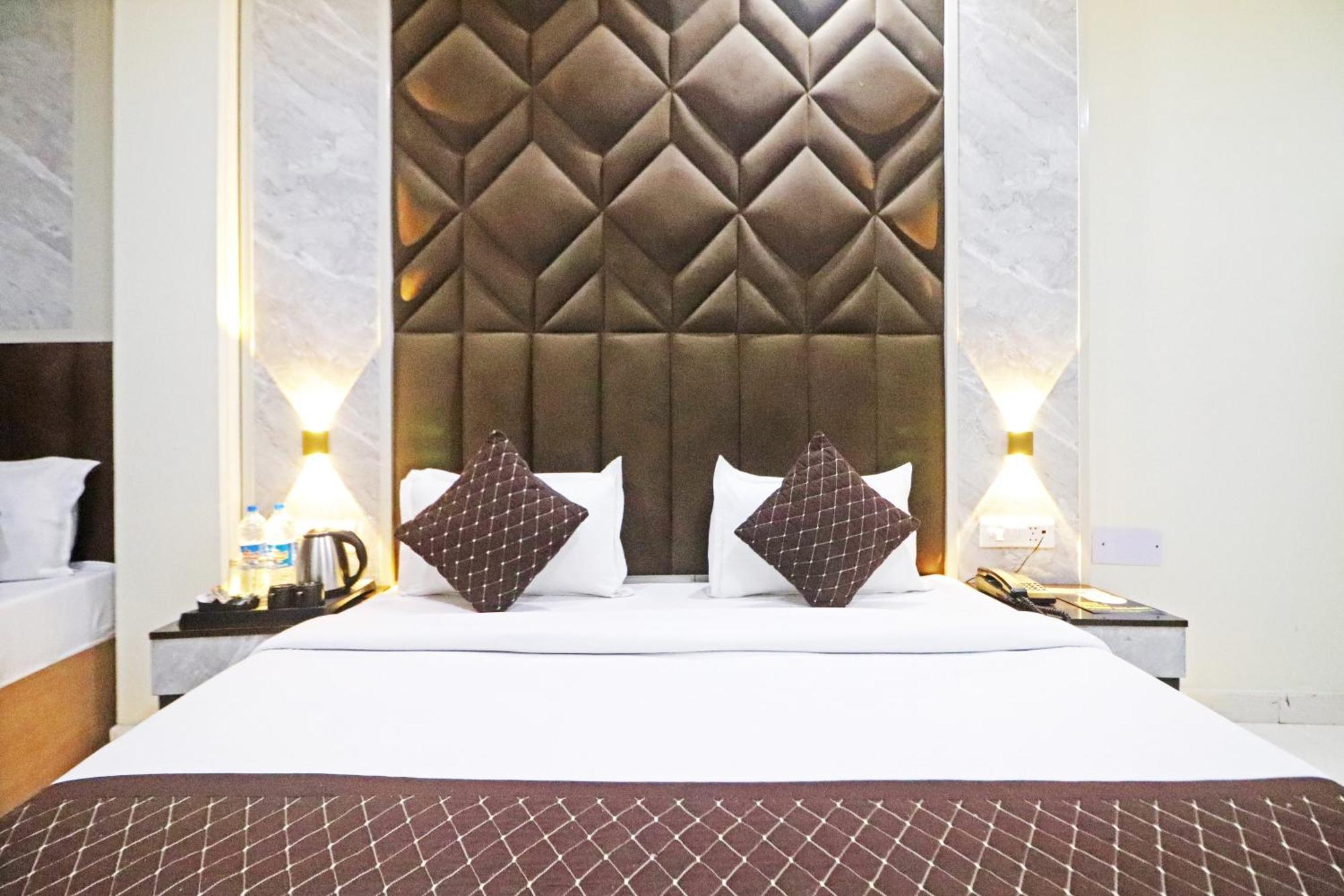 Hotel Qubic Near Igi Delhi Airport New Delhi Buitenkant foto